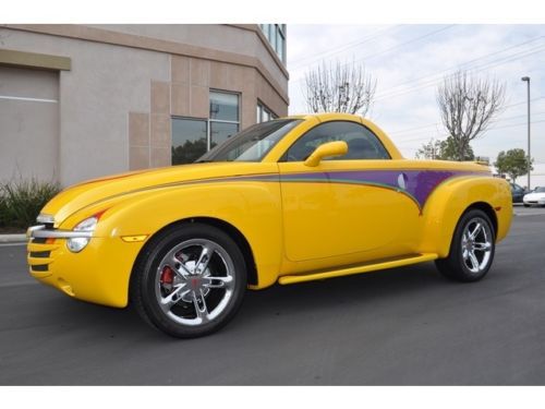 2005 chevrolet ssr supercharged automatic 2-door truck