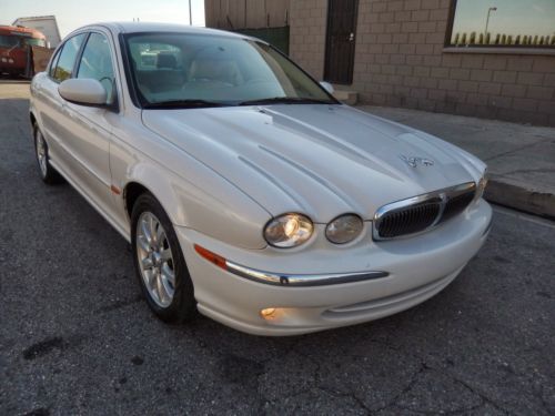 2002 jaguar x type all wheel drive clean as a whistle great value at $3999  !!!!