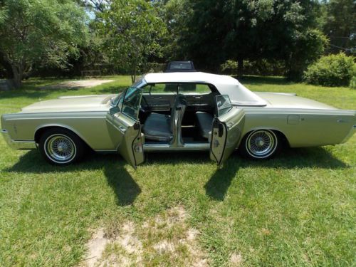 Lincoln Continental, image 2