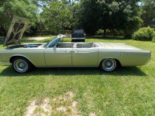 Lincoln Continental, image 10