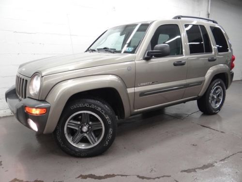 2004 jeep sport 4x4 sunroof 97k we finance!