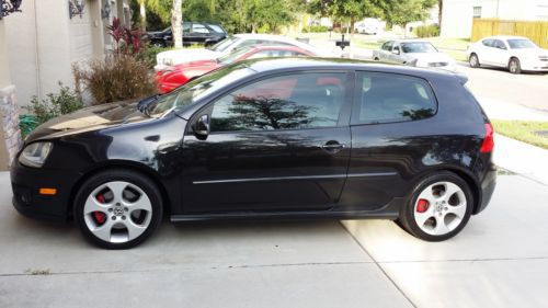 2009 volkswagen gti base hatchback 2-door 2.0l