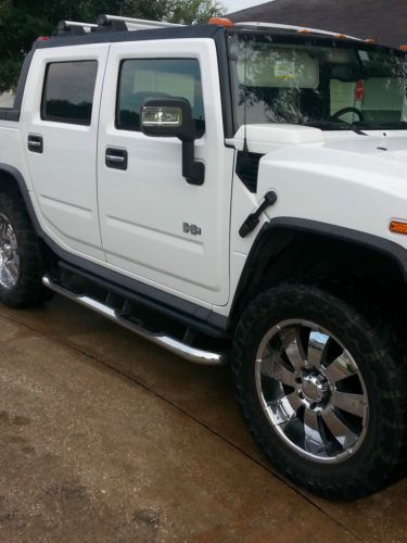 Hummer sut 2006 lux package . 42,000 miles garage kept