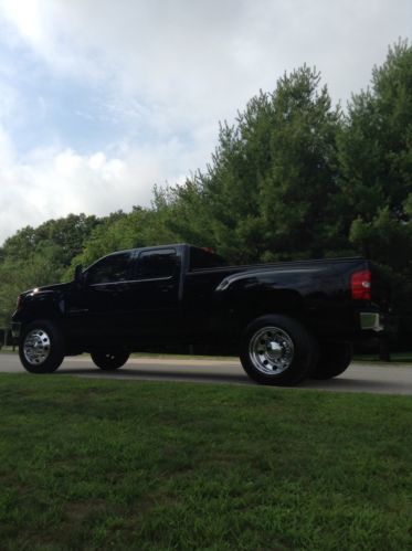 Purchase used Gmc 3500 dually 22.5 lifted truck black nav ...