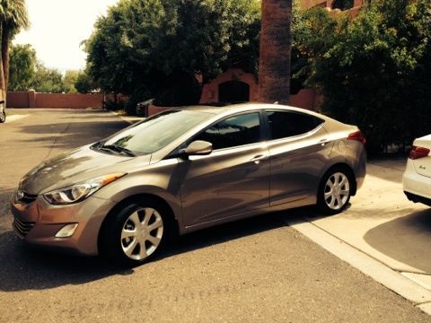Very low mileage, fully loaded and rare color elantra limited
