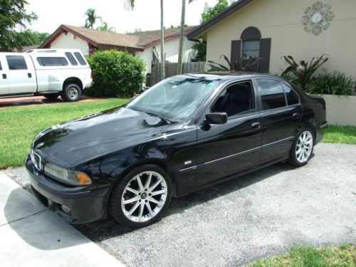 2000 bmw 528i 4 door sedan  no resreve. m5 package clean, cheap and reliable
