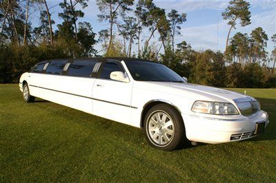 2003 lincoln town car limo-10 pass-fl car-low miles-call and lets make a deal!!!