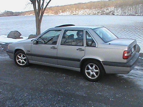 1995 volvo 850 glt sedan 4-door 2.4l