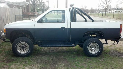 1991 nissan hardbody truck 4x4 low miles