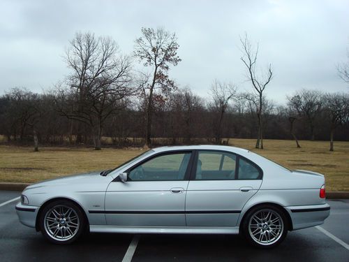 2000 bmw 528i! m package! leather! heated seats! low miles! no reserve!