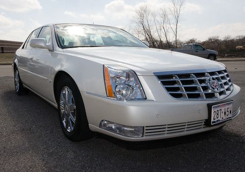2007 cadillac dts low low low miles