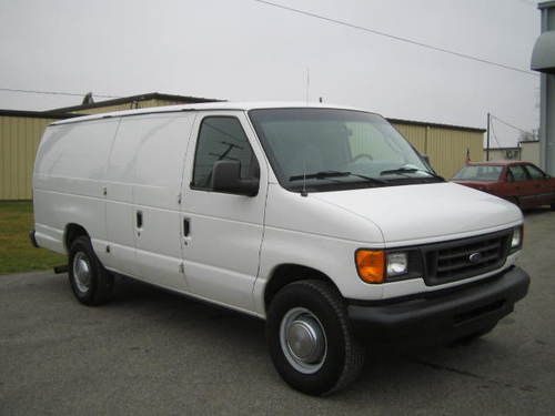 2005 ford e350 ext super duty cargo ***   diesel   ***   extended  - nice!