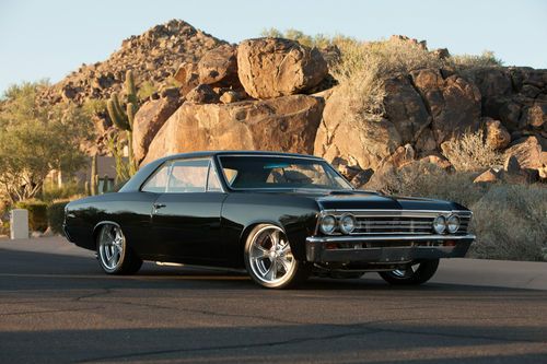 1967 chevelle "pro touring" coupe! only 930 miles since completed!
