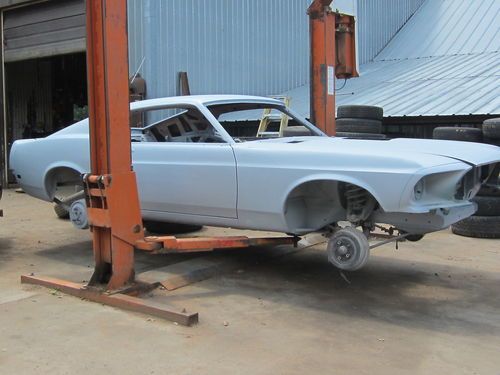 1969 ford mustang fastback r code rolling chassis 9f02r1xxxxx