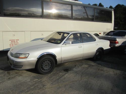 94 lexus es 300 needs tires + work on steering great chance on a great deal 200+