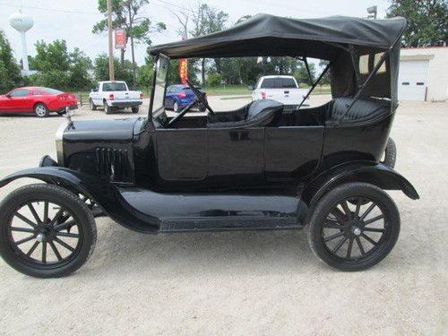 1923 ford modle  t  touring sedan