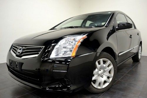 2012 nissan sentra 2.0 gas sipper like new we finance 1.99%!!