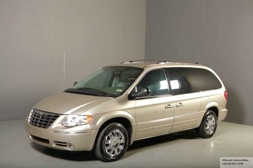 2006 chrysler town &amp; country limited navi leather suede 7-pass heatseats stow&amp;go