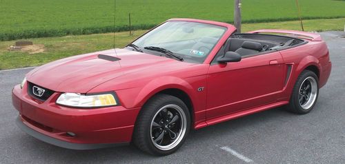 2000 ford mustang gt convertible 2-door 4.6lv8 manual transmission, clean carfax