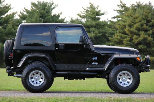 2005 jeep wrangler x rocky mountain lifted 16k original miles 1-owner no reserve