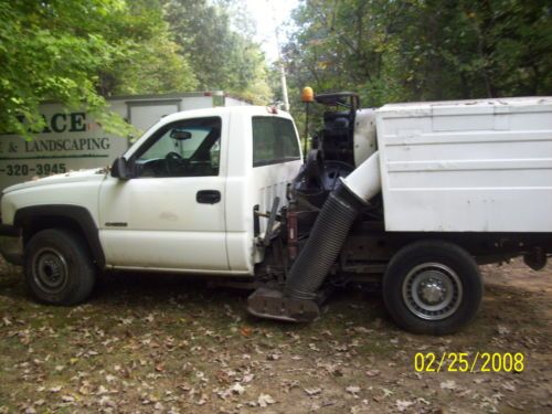 Parking lot sweeper /sweeper truck