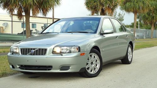 2004 volvo s80 awd turbo , heated seats , ex clean , highway miles