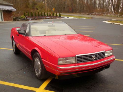 Gorgeous red convertible!.....low miles!!!.....no reserve!!!!