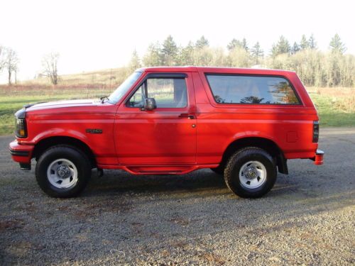 1996 ford bronco sport xlt 4wd with removable hard top,color coded bumpers,nice