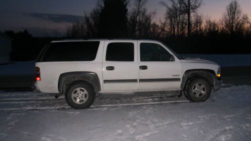 Purchase used 2000 Chevy Suburban 1500 4wd in United States Purchase used 2000 Chevy Suburban 1500 4wd in United States