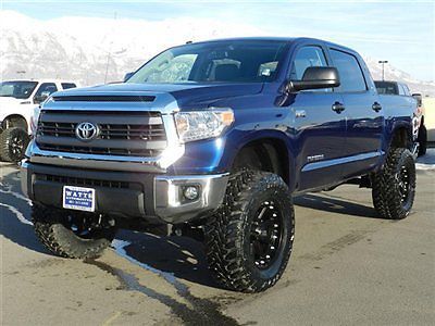 Tundra crewmax trd off road 4x4 custom new lift wheels tires navigation auto tow