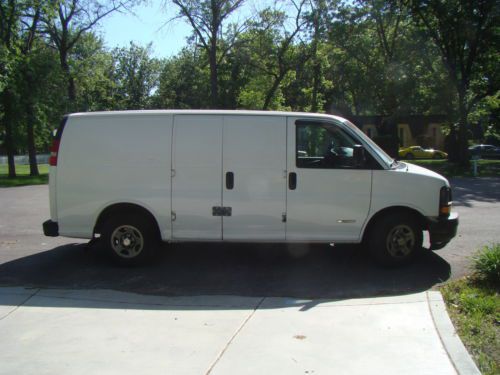 Used Cars For Sale Under 3000 >> Purchase used 2003 Chevy Express Van 2500 - New ... Used Cars For Sale Under 3000 >> Purchase used 2003 Chevy Express Van 2500 - New ...