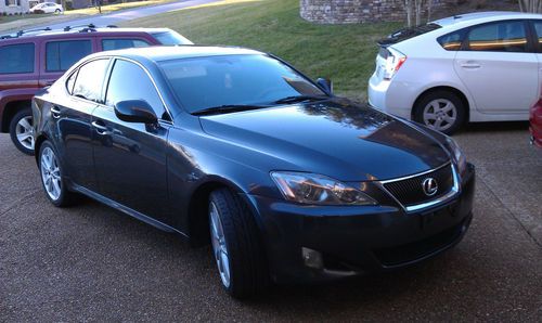 2006 lexus is350 fully loaded with navigation, backup camera, premium package