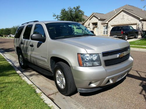 2007 chevrolet tahoe ls one owner - low miles!! must sell!! dvd-leather
