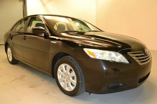 Toyota camry hybrid 4 door automatic keyless clean carfax