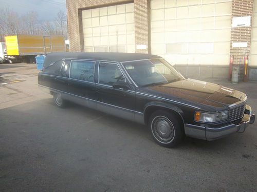 95 cadillac s&amp;s victoria funeral hearse w/limo glass
