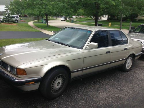 1988 bmw 735i base sedan 4-door 3.5l