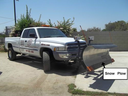 1999 dodge ram 2500 with plow and road salter installed