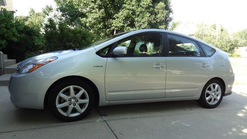 2008 toyota prius touring, silver, single owner, service records, smart key