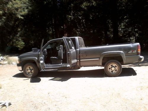 Chevy pickup truck silverado hd 2500 4x4 2001 long bed