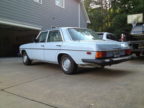 Buy used Beautifully Restored Robin-Egg Blue 300D in great condition in