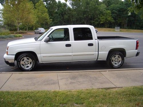 2006 chevy silverado 1500 lt crew cab one owner fleet maintained super clean