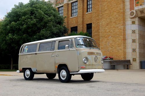 1968 vw volkswagen bus bay window microbus