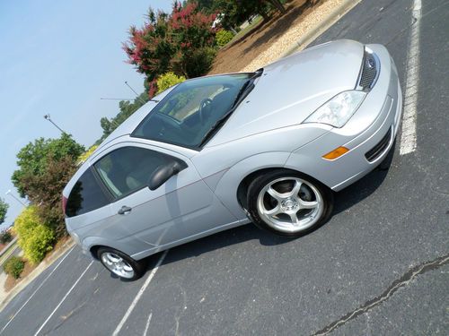 Sporty 2007 focus with low mileage &amp; 5 spoke alloys