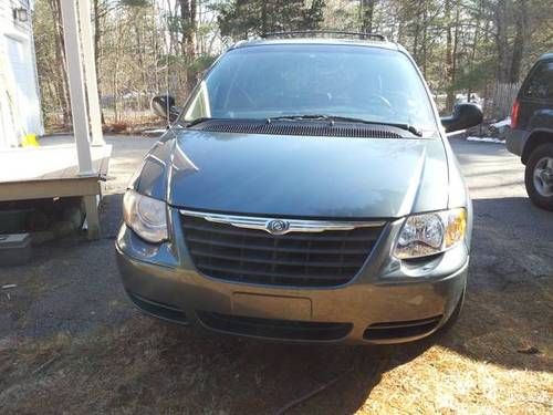 2006 chrysler town &amp; country 4dr touring