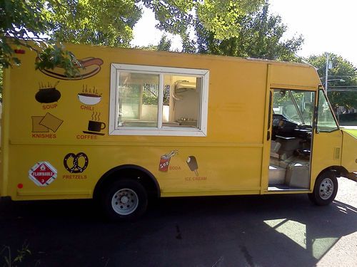 Food / hotdog truck