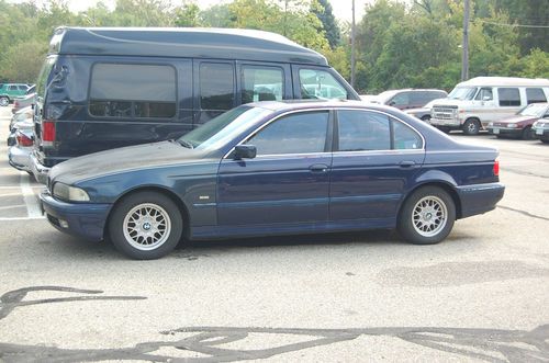 1998 bmw 528i base sedan 4-door 2.8l