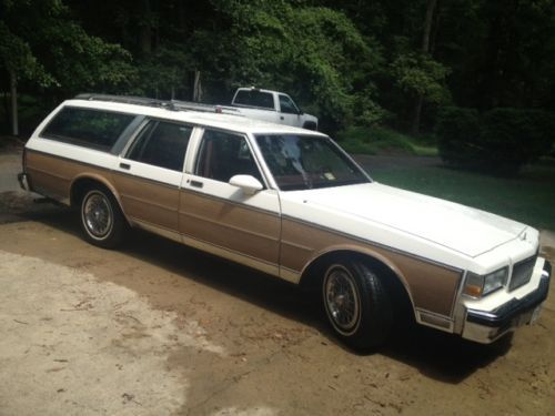 1990 chevrolet caprice wagon/ southern car/no rust ever/ 92k  beautiful wagon