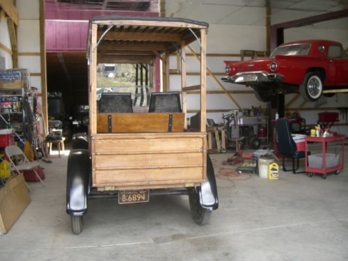 1925 model t depot hack/ station wagon.