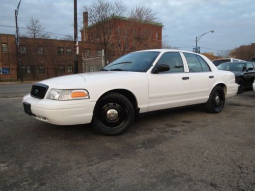 White p71 ex police 122k miles pw pl psts well maintained nice