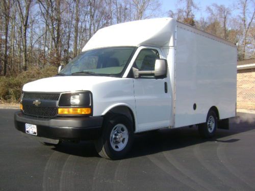 One owner 2012 chevy express cutaway 3500 auto with 12&#039; box only 8k miles